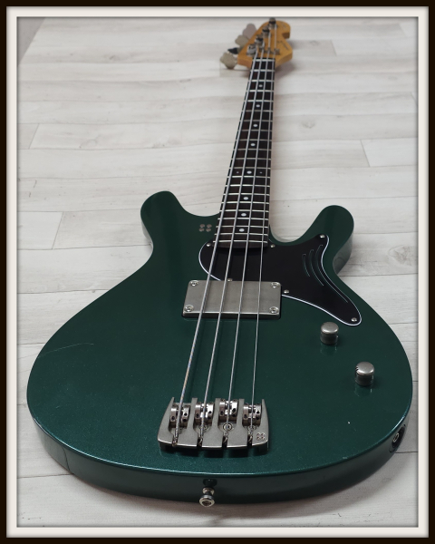 Sandberg Florence Bass, Soft Aged British Racing Green